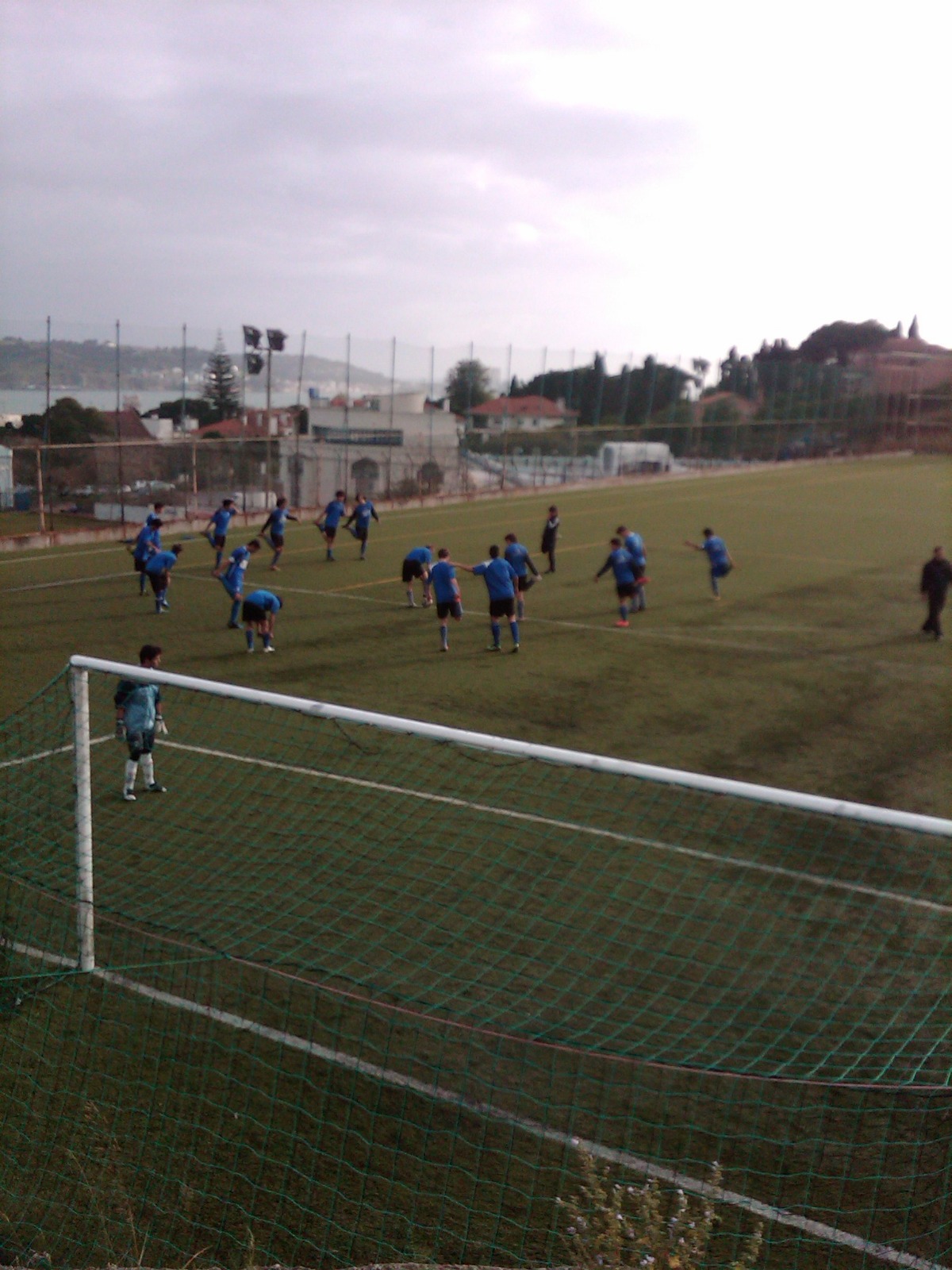 Aquecimento com vista para o Tejo — CT Belenenses