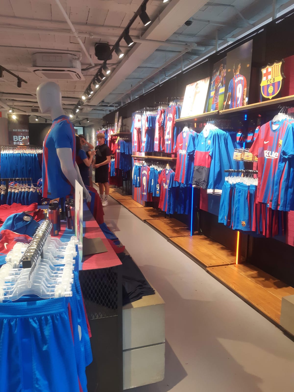 Loja oficial FC Barcelona — camisas Blaugrana